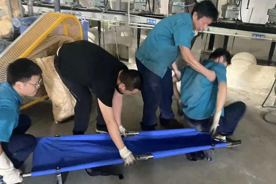 常熟聚酯开展高温中暑应急救援演练